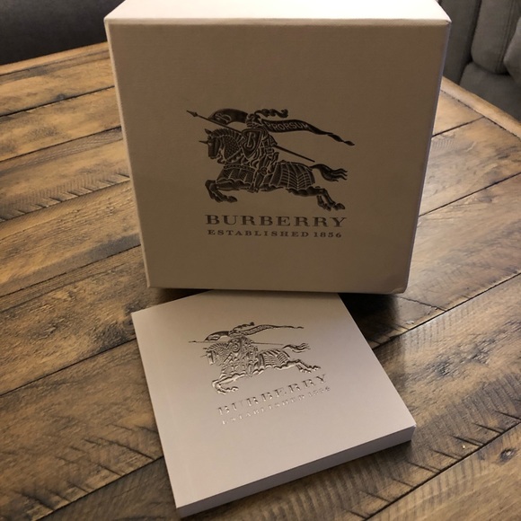 Burberry Watch - Picture 6 of 6